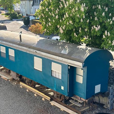 Gleis 1, Eisenbahn Waggon Mit Whirlpool Und Ofen Vila Dahlem  Exterior foto